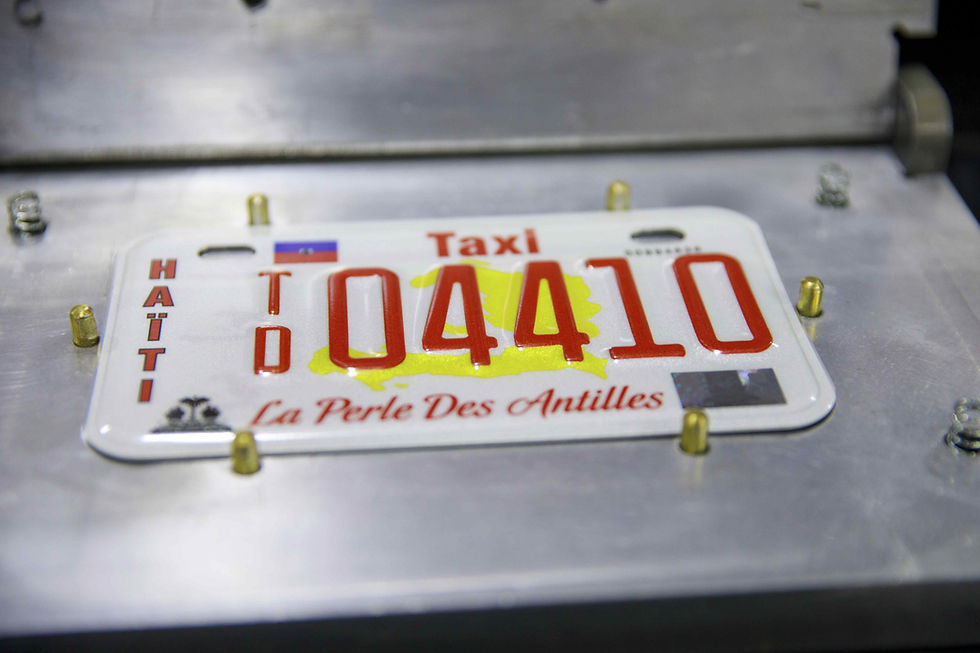 Miniature : On-Demand Manual Embossing Press license plate