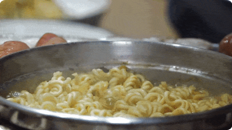 ラーメン.gif
