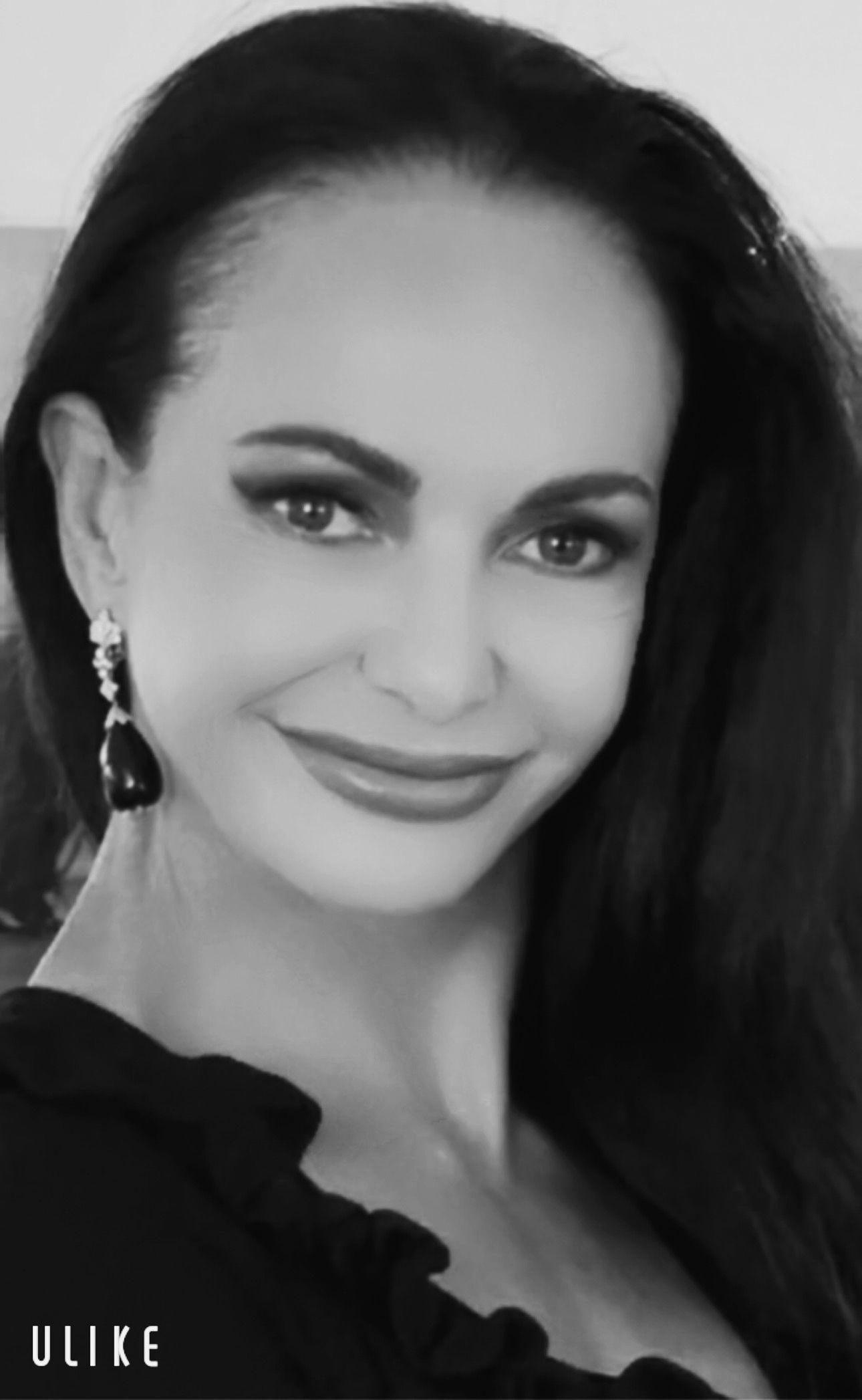 Leeanne Bampton - Sydney Ballroom - Latin & Ballroom Teacher