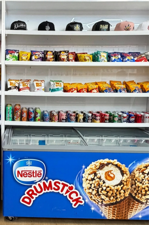 Express Vape Snacks and Drinks