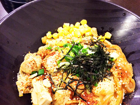 人氣極佳的親子丼