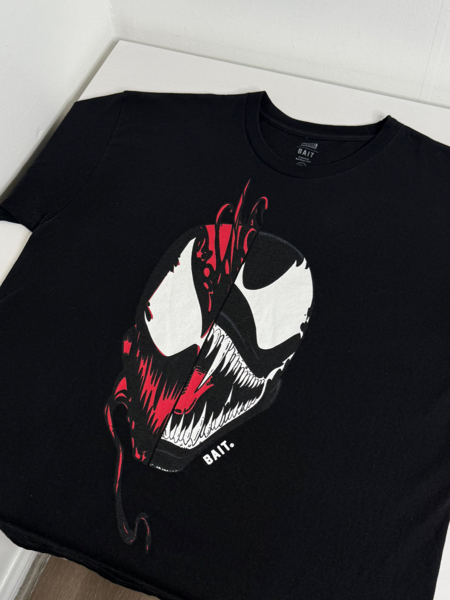 Bait x Marvel Carnage vs Venom Tee "Black" (XL) *PREOWNED*