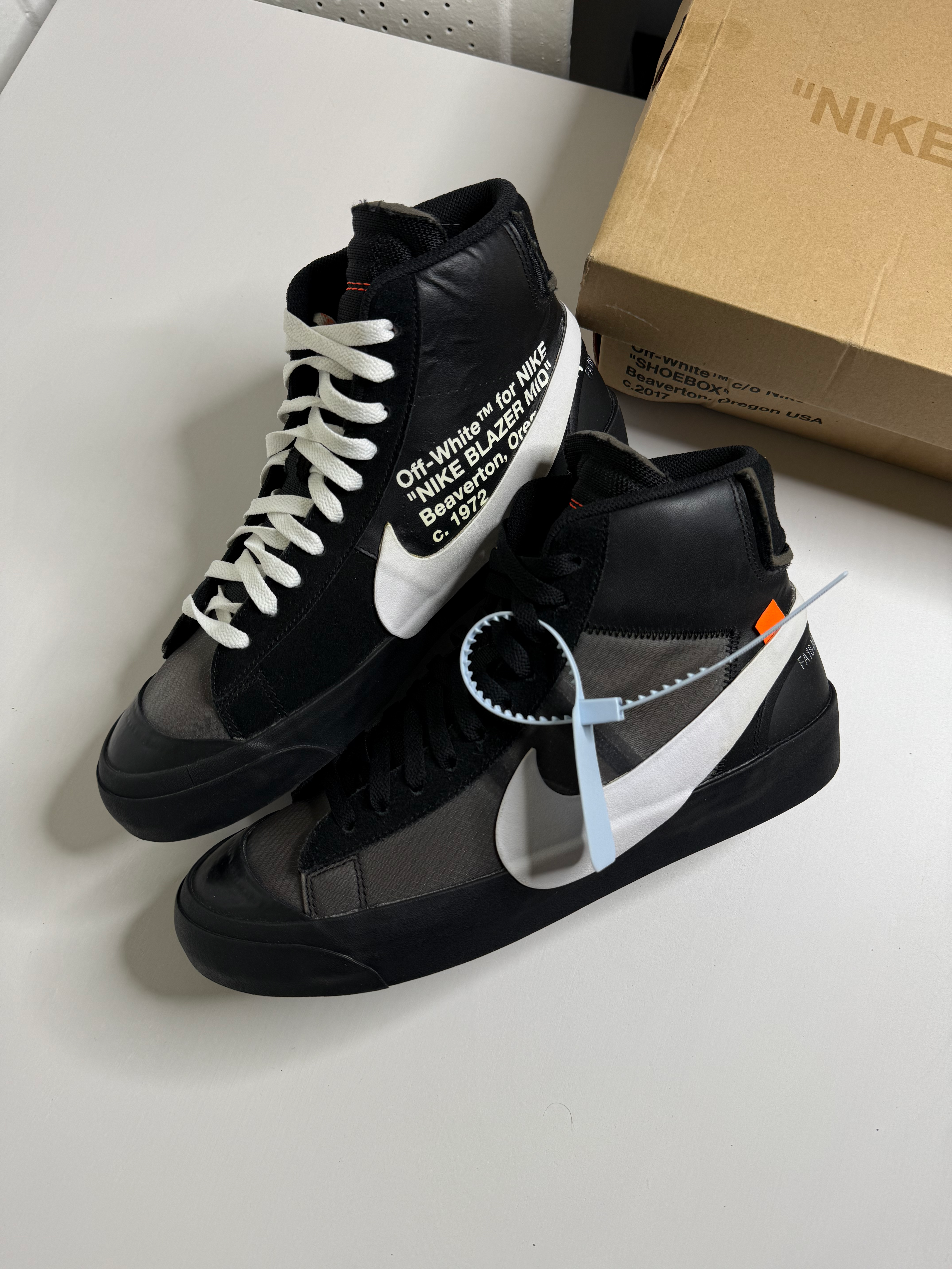 Nike Blazer x Off-White "Grim Reaper" (10) *PREOWNED*