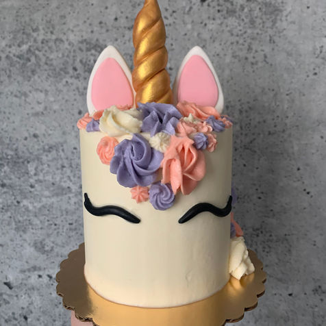 Vegan unicorn custom cake