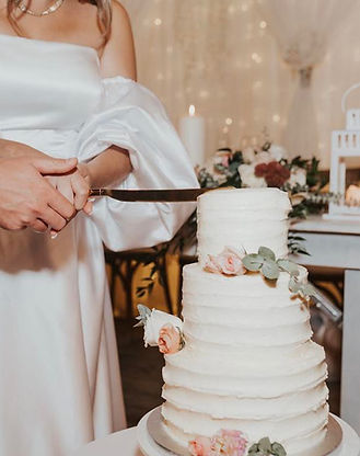 Custom wedding cake