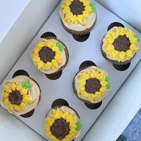 Custom sunflower cupcakes Montreal