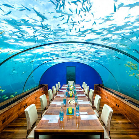 Atlas's Picks: Top 7 Unique Dining Experiences Worth Traveling For