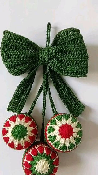 enfeite para árvore de natal em crochê