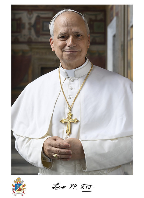 Foto-Ufficiale-Papa-Leone-XIV_Copyright-VATICAN-MEDIA.jpg