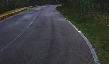 petr-slovacek-OyBKd0QQv9o-unsplash_edited.jpg