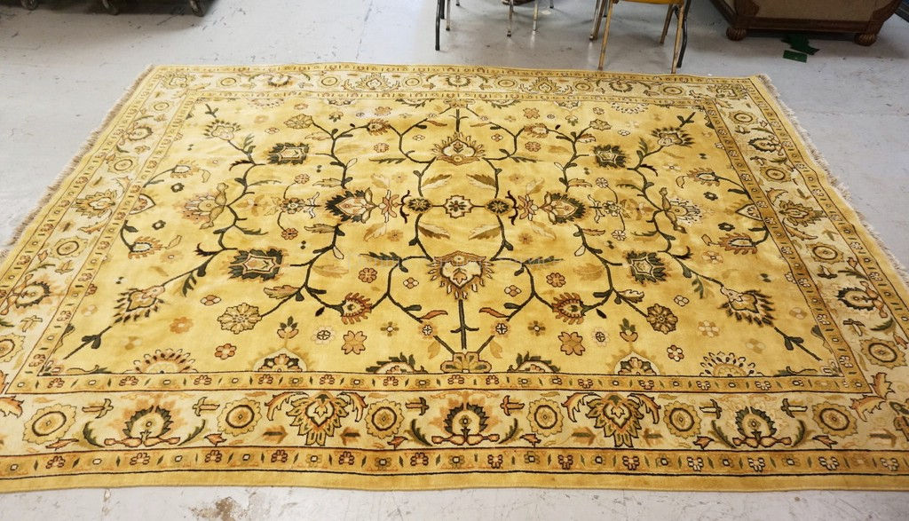 1272_ROOM SIZE ORIENTAL RUG MEASURING 8 FT 8 INCHES X 12 FEET.