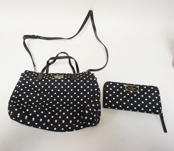 KATE SPADE BLACK & WHITE POLKA DOT PURSE WITH MATCHING CLUTCH BAG. APP 11 IN WID