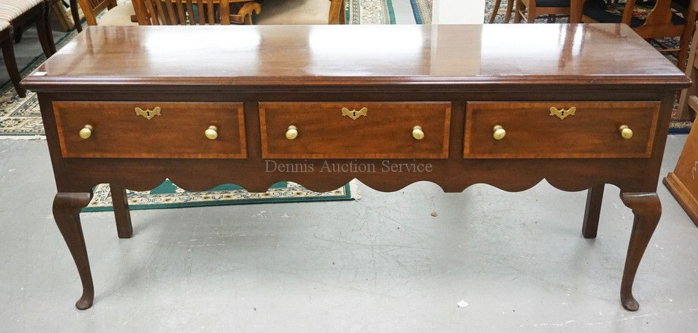 1382_CW KITTENGER 3 DRAWER HUNT BOARD WITH A SCALLOPED SKIRT. BANDED DRAWER FRON