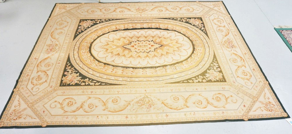 AUBUSSON RUG WITH FLORAL AND SCROLL DESIGN. 7 FT 11 I9N X 10 FT