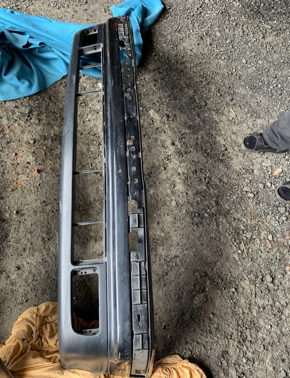 BMW E36 Limousine Touring Stoßstange vorne 8165090