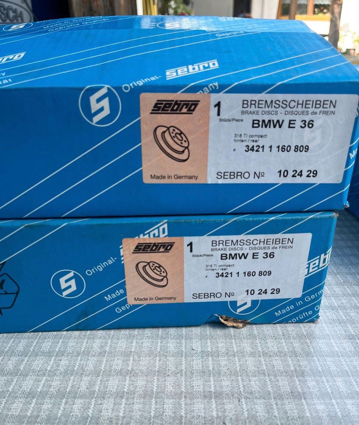 BMW E36 318TI Compact 2x Bremsscheiben hinten Sebro 1160809