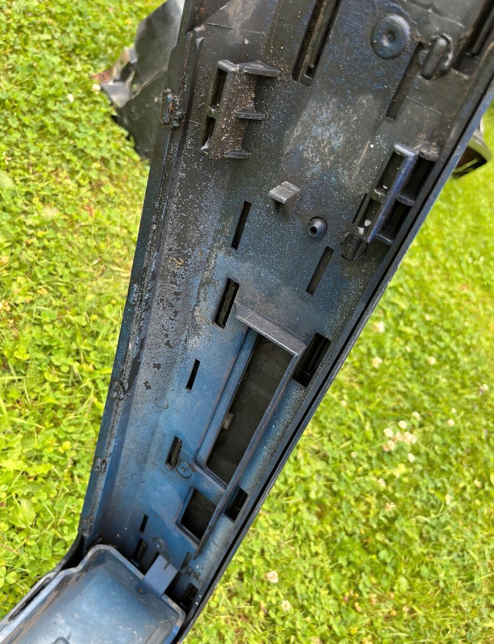 Miniaturbild: BMW E30 Stoßstange hinten mit Träger 1972229