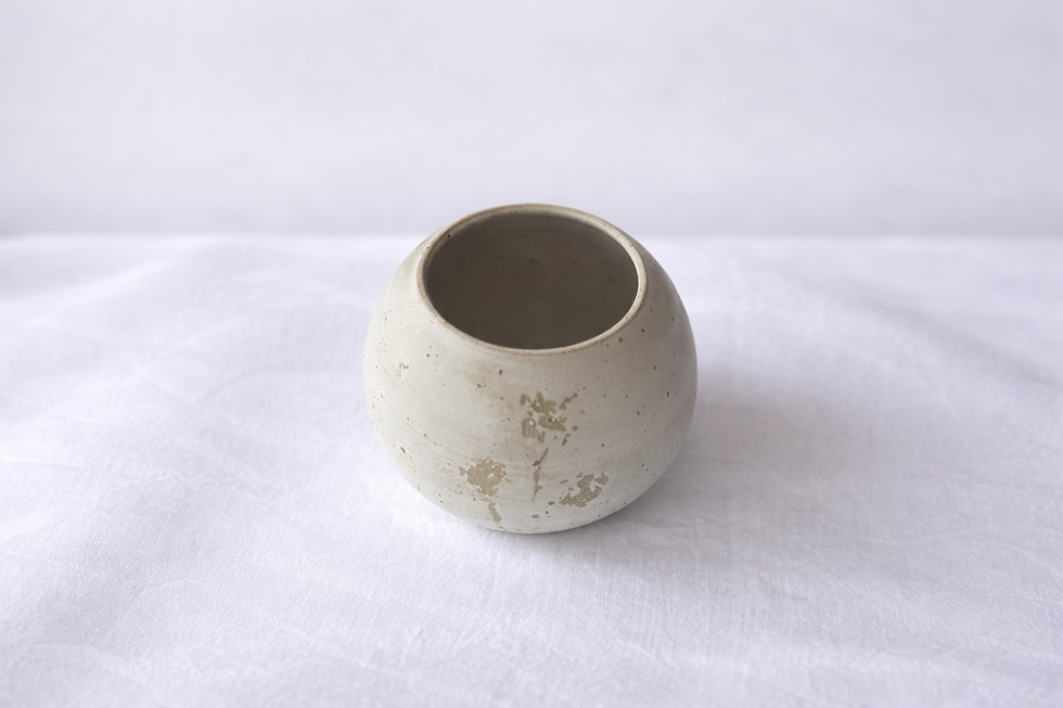 Miniatyrbilde: Oval vase med blomstermotiv