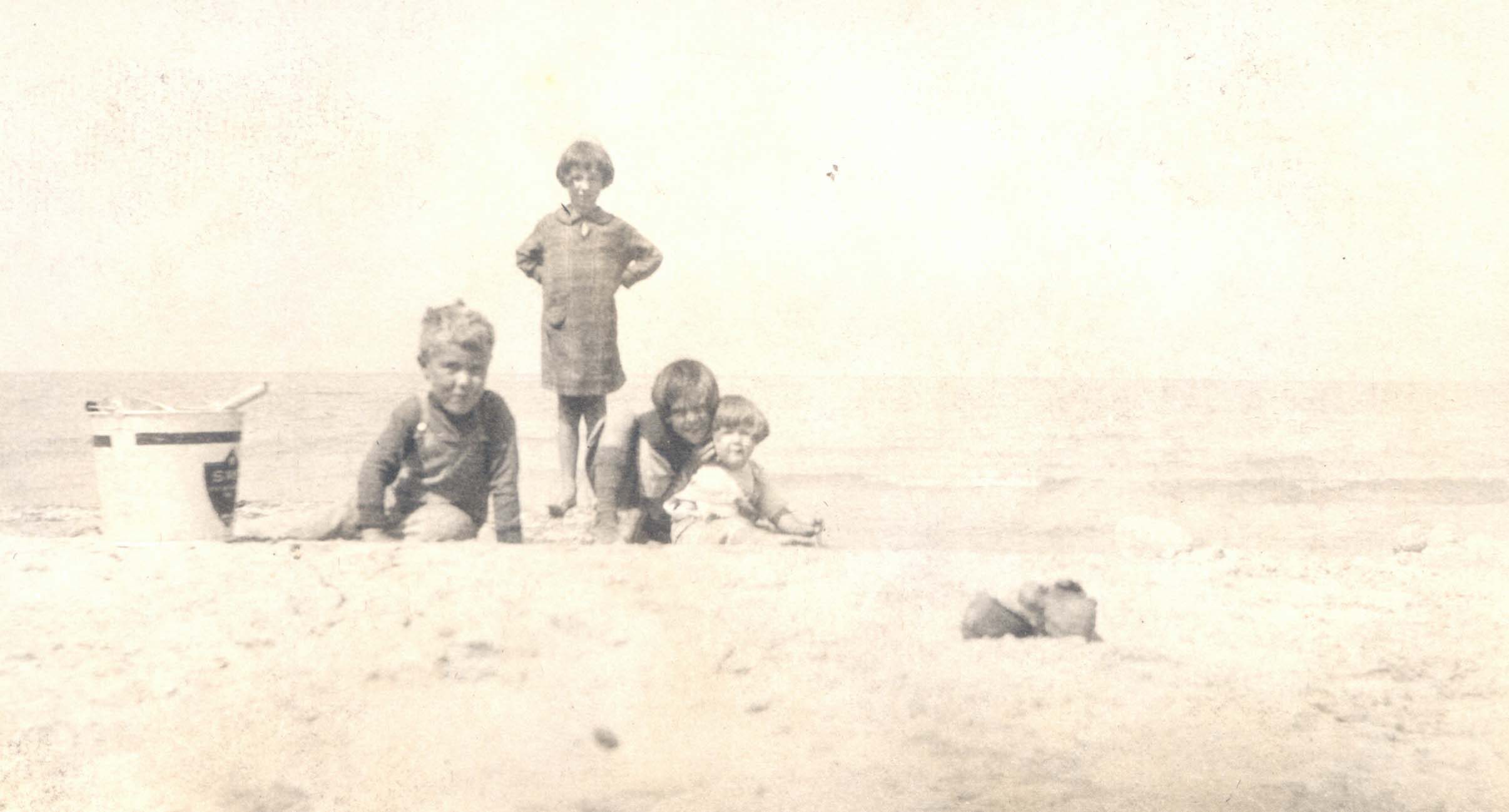 Ian EJ Donnie & Mary.jpg