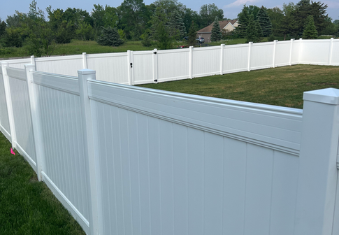 Vinyl Fence Installation Minneapolis Photo