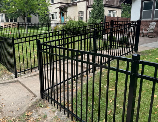 Ornamental Steel Fencing photo installed in Minneapolis, MN