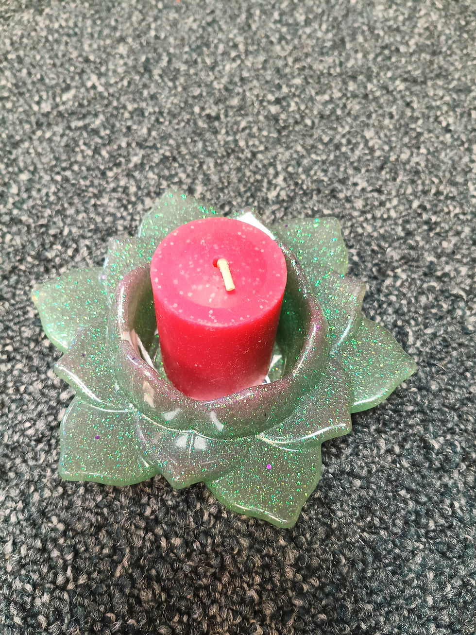Thumbnail: Resin Candle Holder - Flower Shape