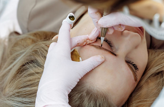 Microblading et teinture des sourcils mont-saint-hilaire, logueuil, brossard, beloeil_edit