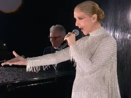 Celine Dion bën rikthimin e saj emocional në Lojërat Olimpike, performanca e saj madhështore rrëmbeu zemrën e të gjithëve