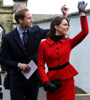 Momentet më të lezetshme të fëmijëve mbretërorë
Mbreti ynë i ardhshëm, një Princ William dhe gruaja e tij, Princesha e Uellsit .