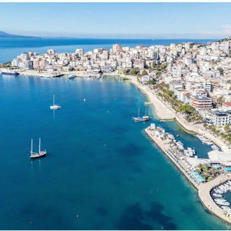 "Pse Riviera Shqiptare është e përsosur për një udhëtim me makinë" nga National Geographic Traveller (UK), botuar më 6 korrik 2025