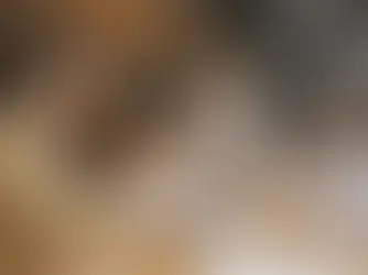 Si të balanconi punën dhe familjen: Këshilla të kujdesshme për amësinë për nënat profesionale nga Liliana Pere. +AI