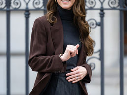 Kate Middleton dëshmon se është "Princesha e fëmijëve" më e mirë, pasi një fanse e adhurueshme refuzon të largohet