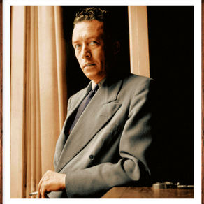 Albert Camus.Në nje hapesire kur gjërat janë te paqarta  gjejmë mundesinë e përgjigjes me te thellë.