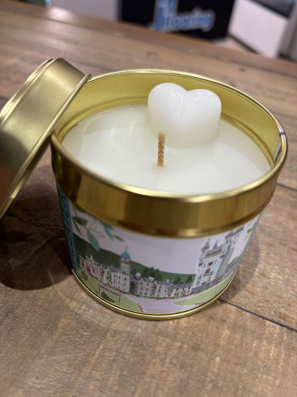 Thumbnail: Balmoral Tin Candle
