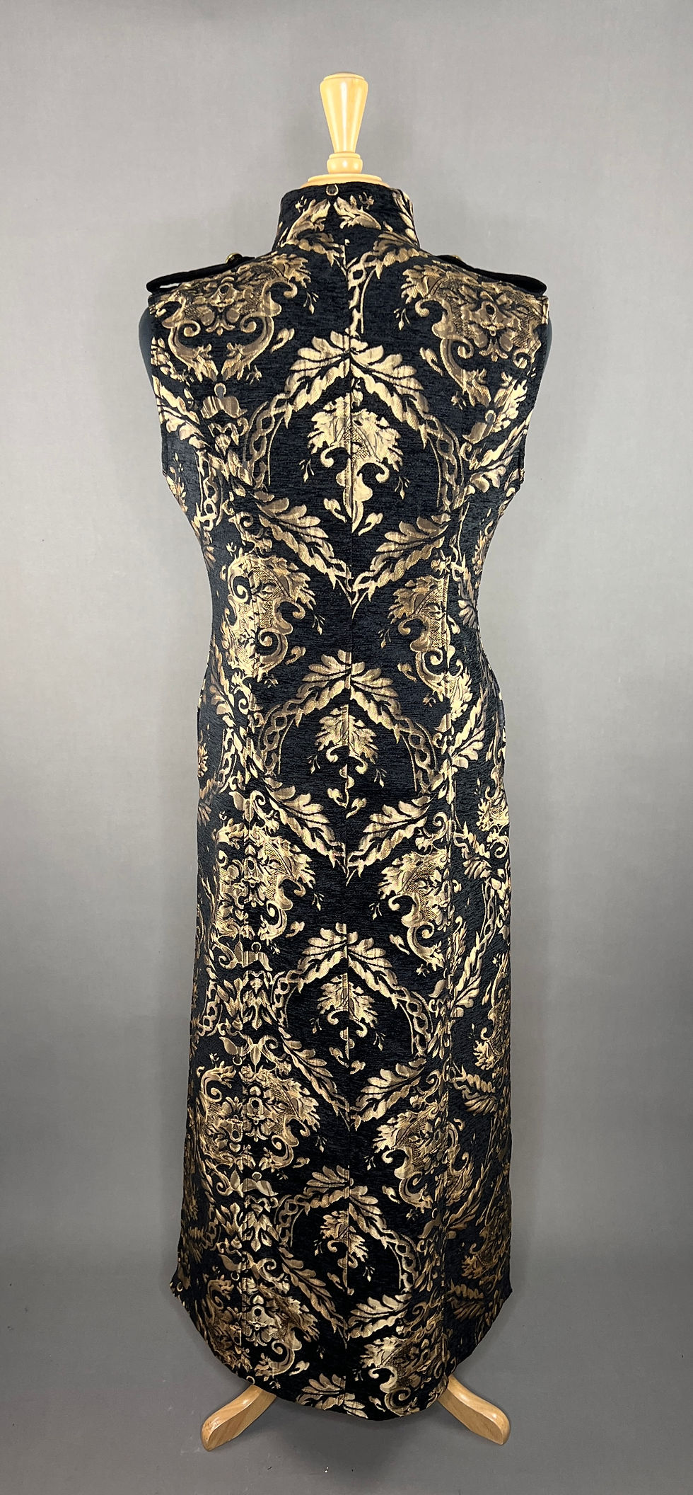 Thumbnail: Gold Jacquard Sleeveless Long Vest