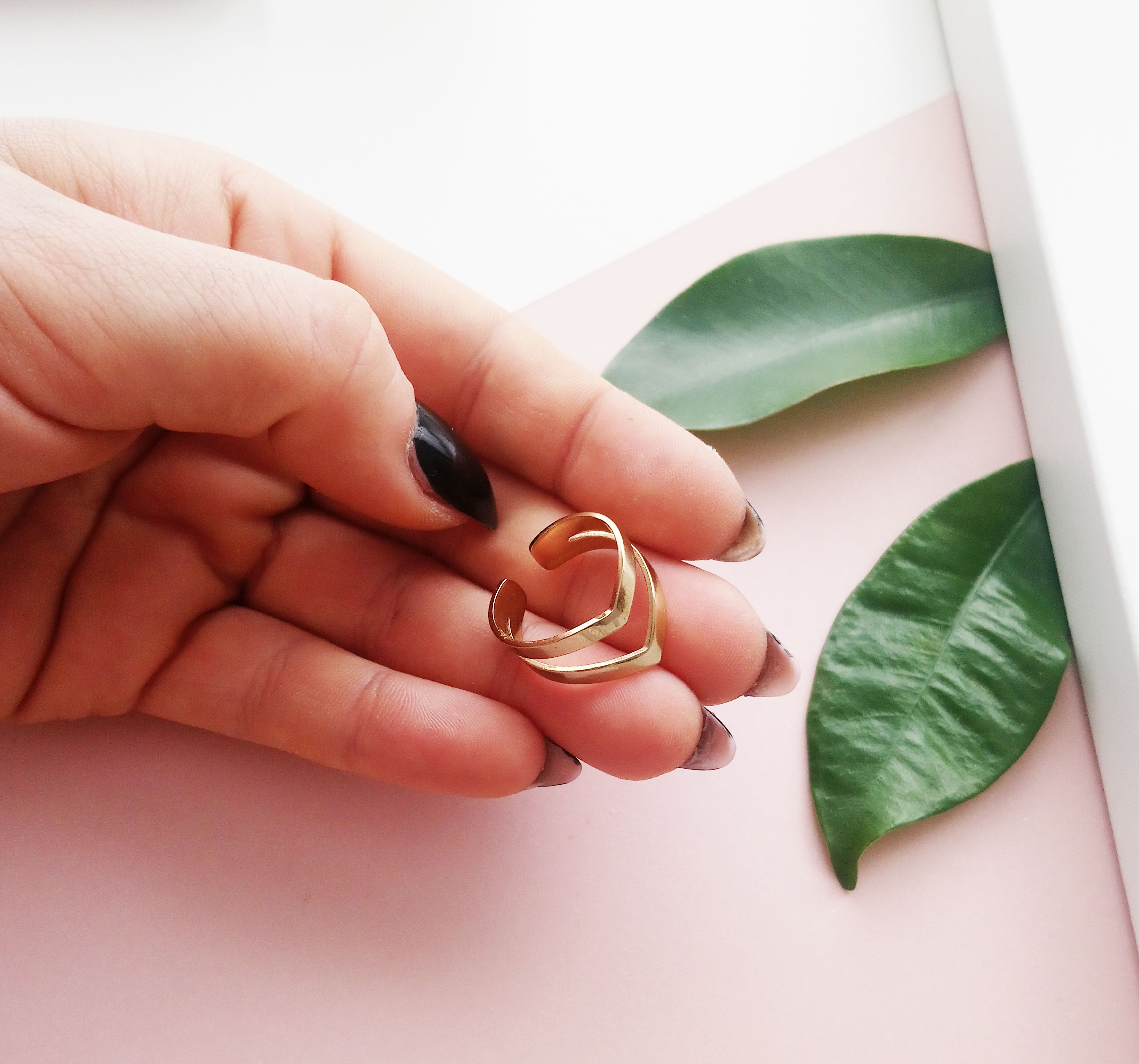 Złoty pierścionek ze stali chirurgicznej regulowany