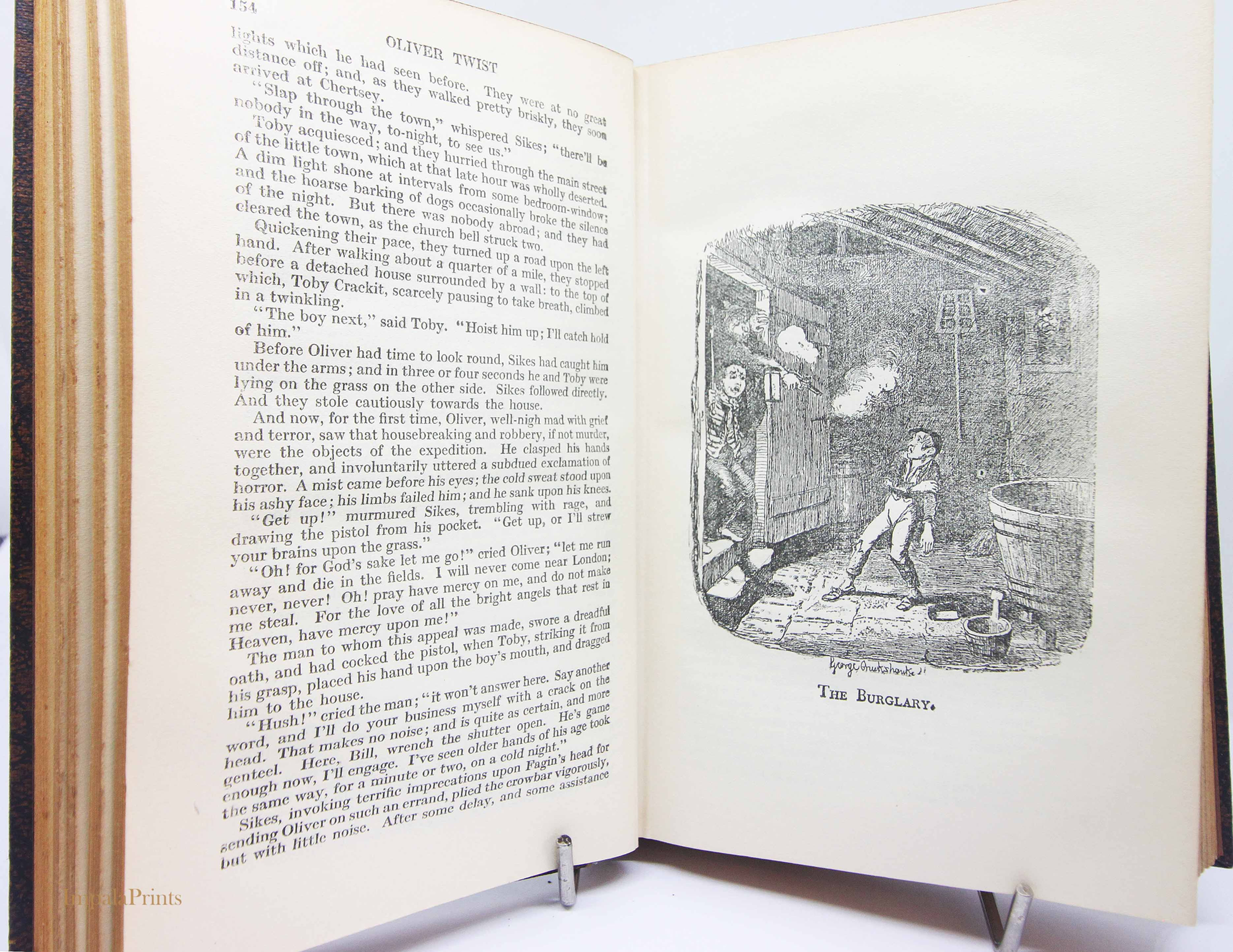 Oliver Twist & Great Expectations Hardback Red vintage Charles Dickens Victorian