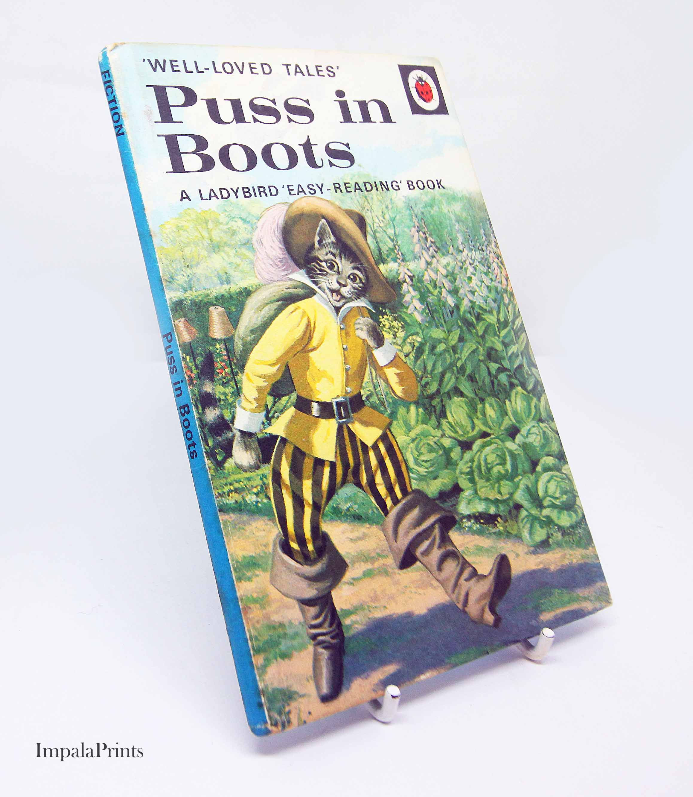 Puss in Boots Ladybird Book 1960s Children collectable Vintage story book Illust