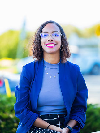 Alli Wilson Headshot.jpg