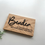 Miniaturbild: Hausschild {Familienname und Vornamen } eckiges Hausschild aus Eiche, personalisiert, Vorderansicht