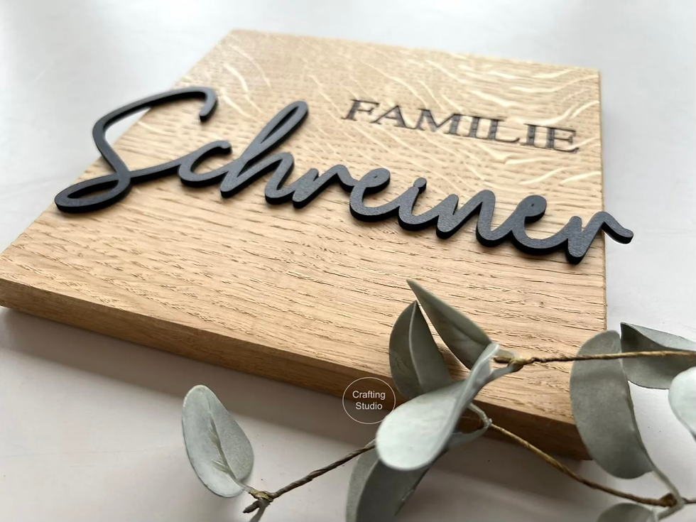 Miniaturbild: Personalisiertes Türschild {Familie} aus Eiche | für DRAUßEN, Nahaufnahme