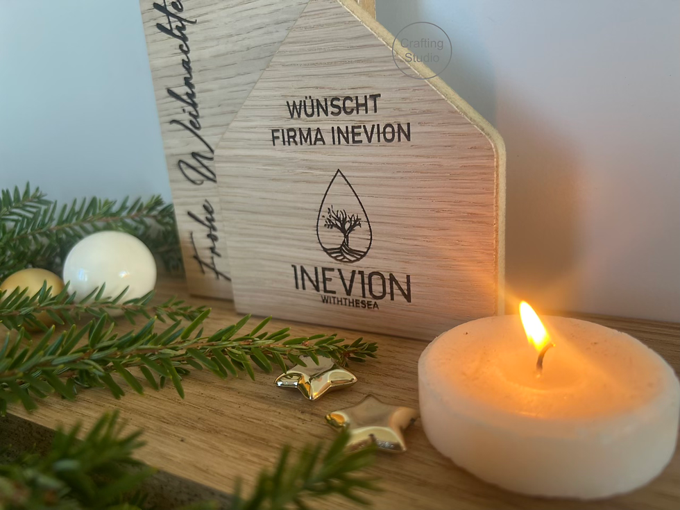 Mitarbeitergeschenk aus Holz zu Weihnachten {personalisierbar mit Logo und Text}, Seitenansicht