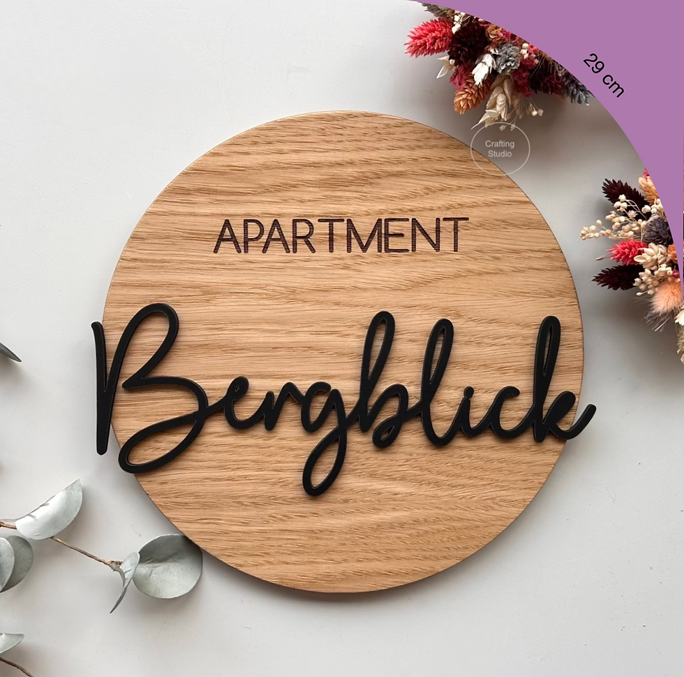 Miniaturbild: Rundes Ferienwohnung Schild aus Holz - individualisierbar | für DRAUßEN, 29cm