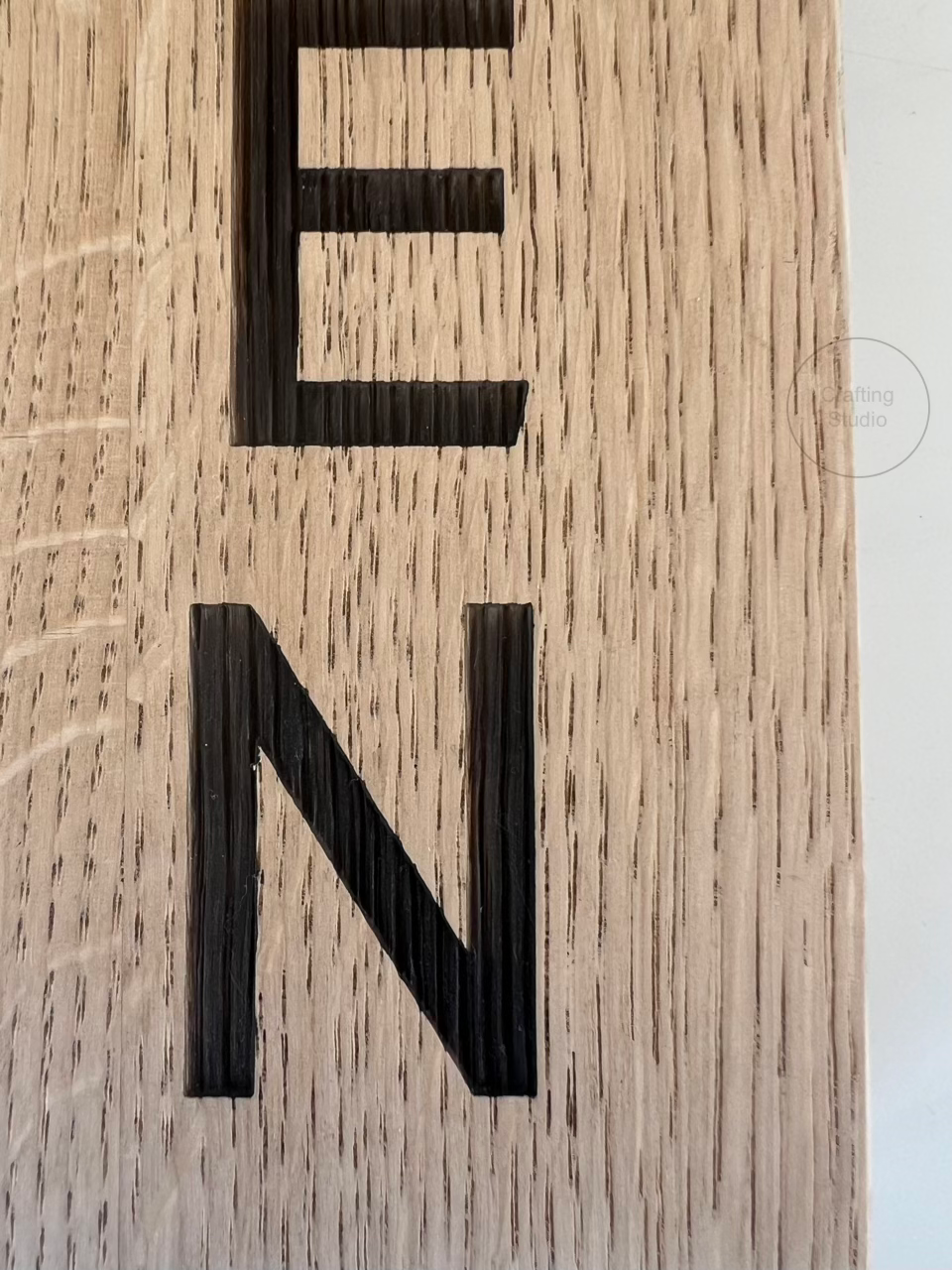 Miniaturbild: Großes Willkommensschild aus Holz - zum Hinstellen, Nahaufnahme