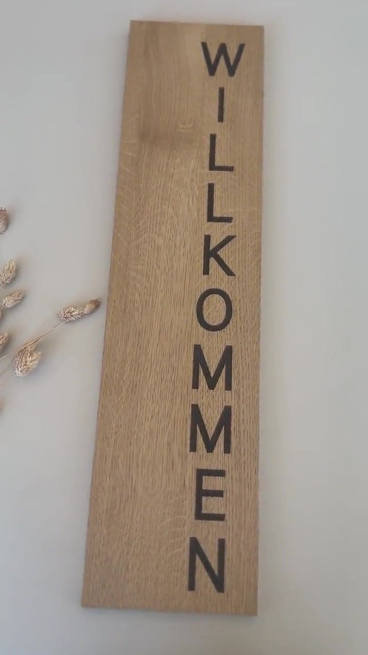 Miniaturbild: Großes Willkommensschild aus Holz - zum Hinstellen, Video