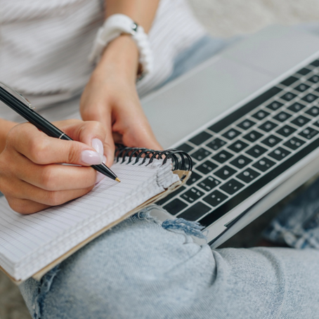 Online Training Courses vs. In-office Learning: Which One Fits Your Career Goals?