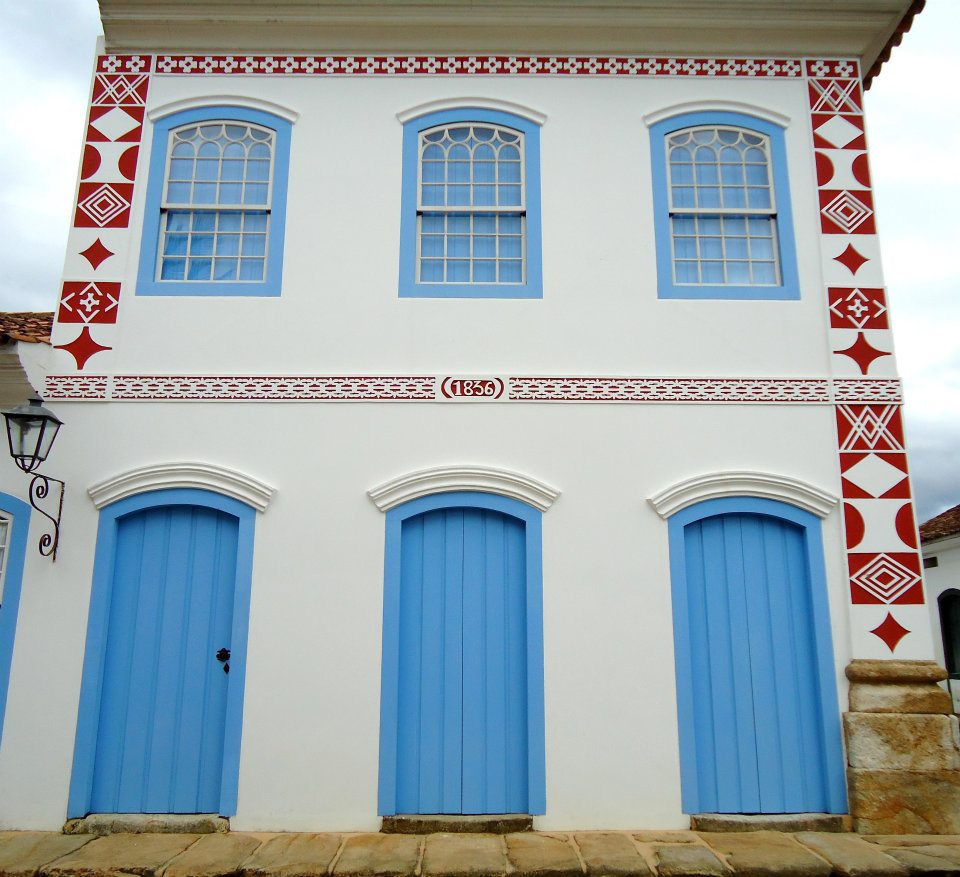 Os desenhos são diferentes de uma casa para outra, de acordo com o grau do habitante dentro da maçonaria