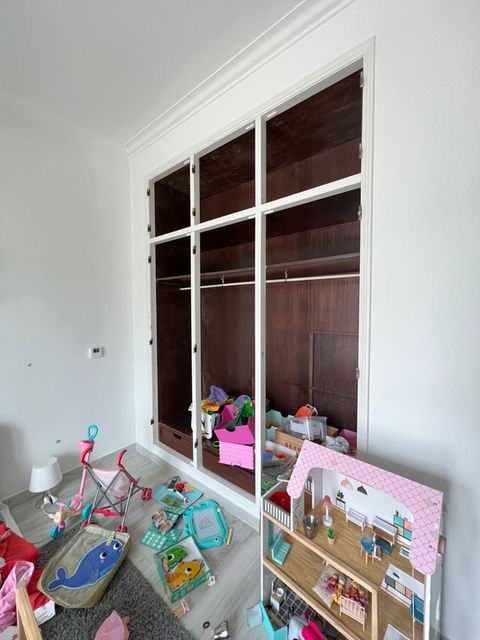 Before transformation: Exterior/interior view of a property in Cascais showing original design and layout prior to Riviera & Co’s luxury renovation