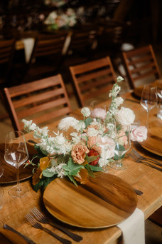 Planning a Bozeman wedding? Get fall inspo, pet-friendly tips, and the best venues in Bozeman, MT for the most joyful, unfiltered “I do."