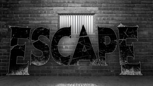 200 NAKED PRISONERS ESCAPE JAIL IN UGANDA AND FLEE INTO THE WILDERNESS